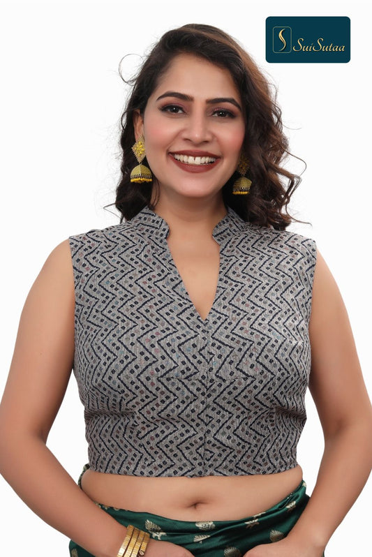 Sleeveless blouse