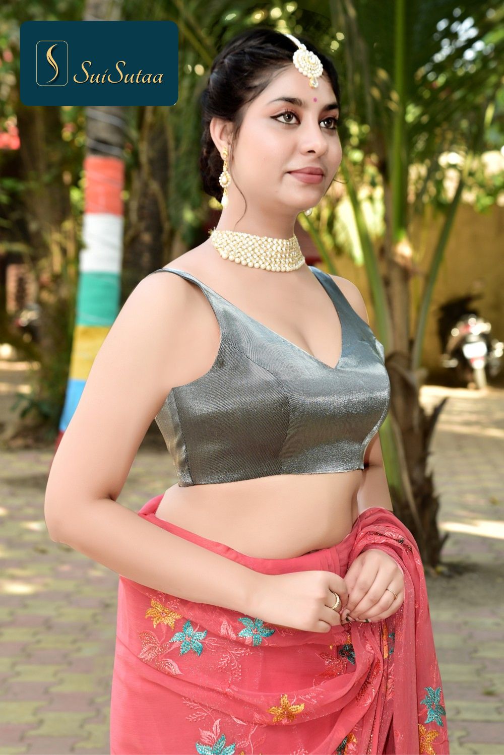 Sleeveless Blouse