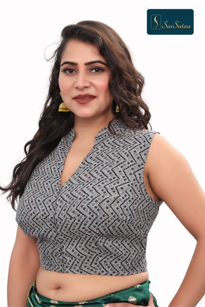 Sleeveless blouse