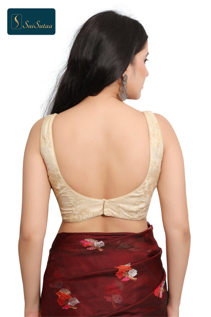 Sleeveless blouse